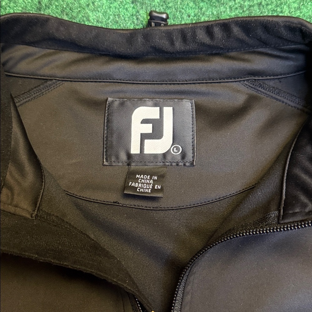 FootJoy: Full-Zip Performance Golf Jacket (Black / Size Large) - Picture 2 of 6
